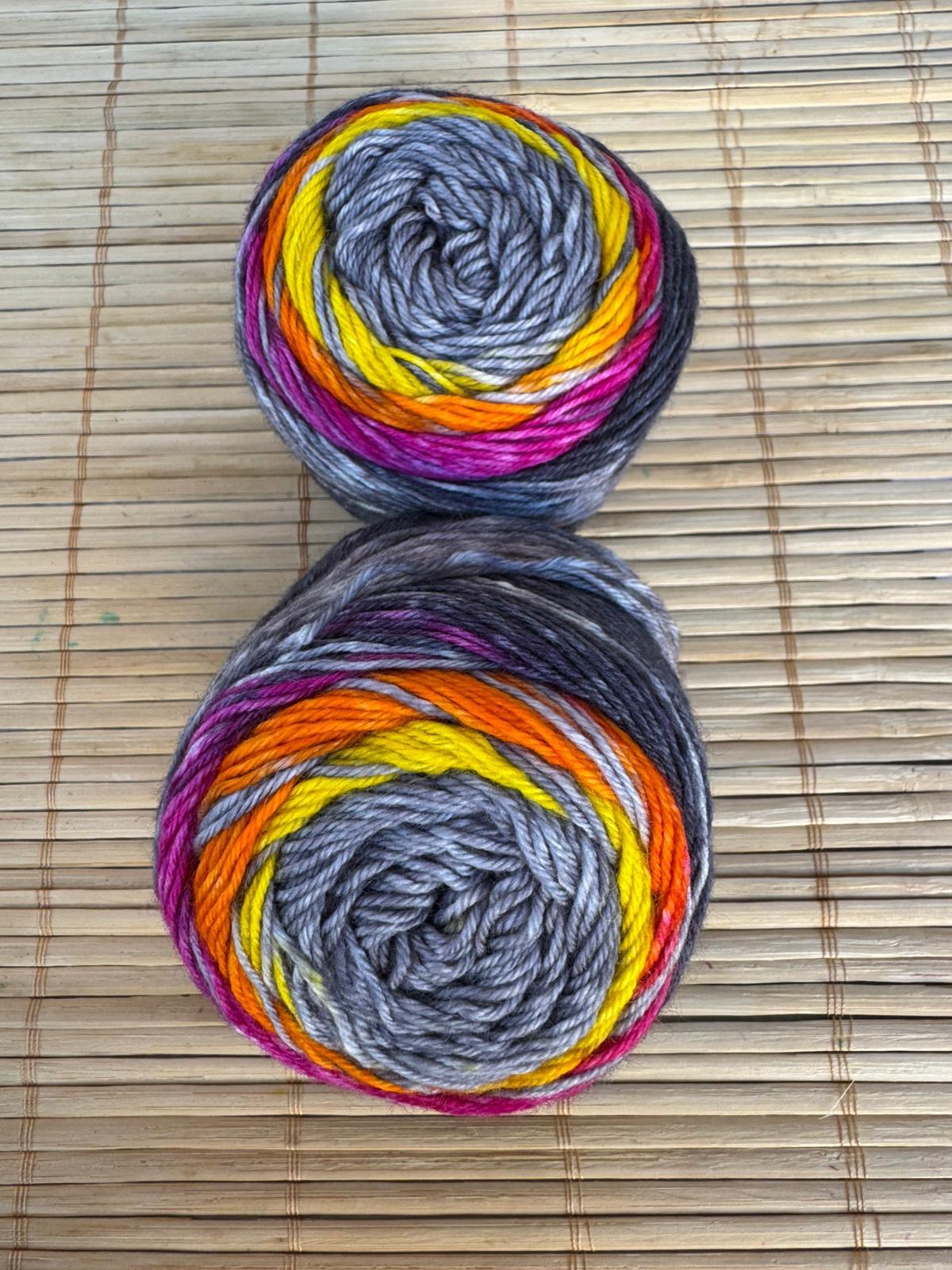 O’YARNS SALUTE & WAVE